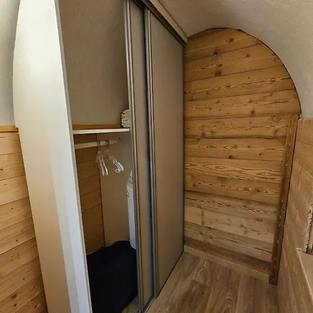 Grand Dans Centre Apartment